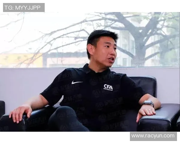 王强专访:从青涩少年到足球明星的成长之路回顾 王强专访:从青涩少年到足球明星的成长之路回顾