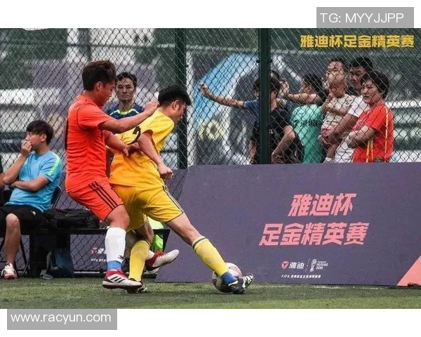 杭州足球队在精英赛中的灵活性表现分析与战术探讨 杭州足球队在精英赛中的灵活性表现分析与战术探讨